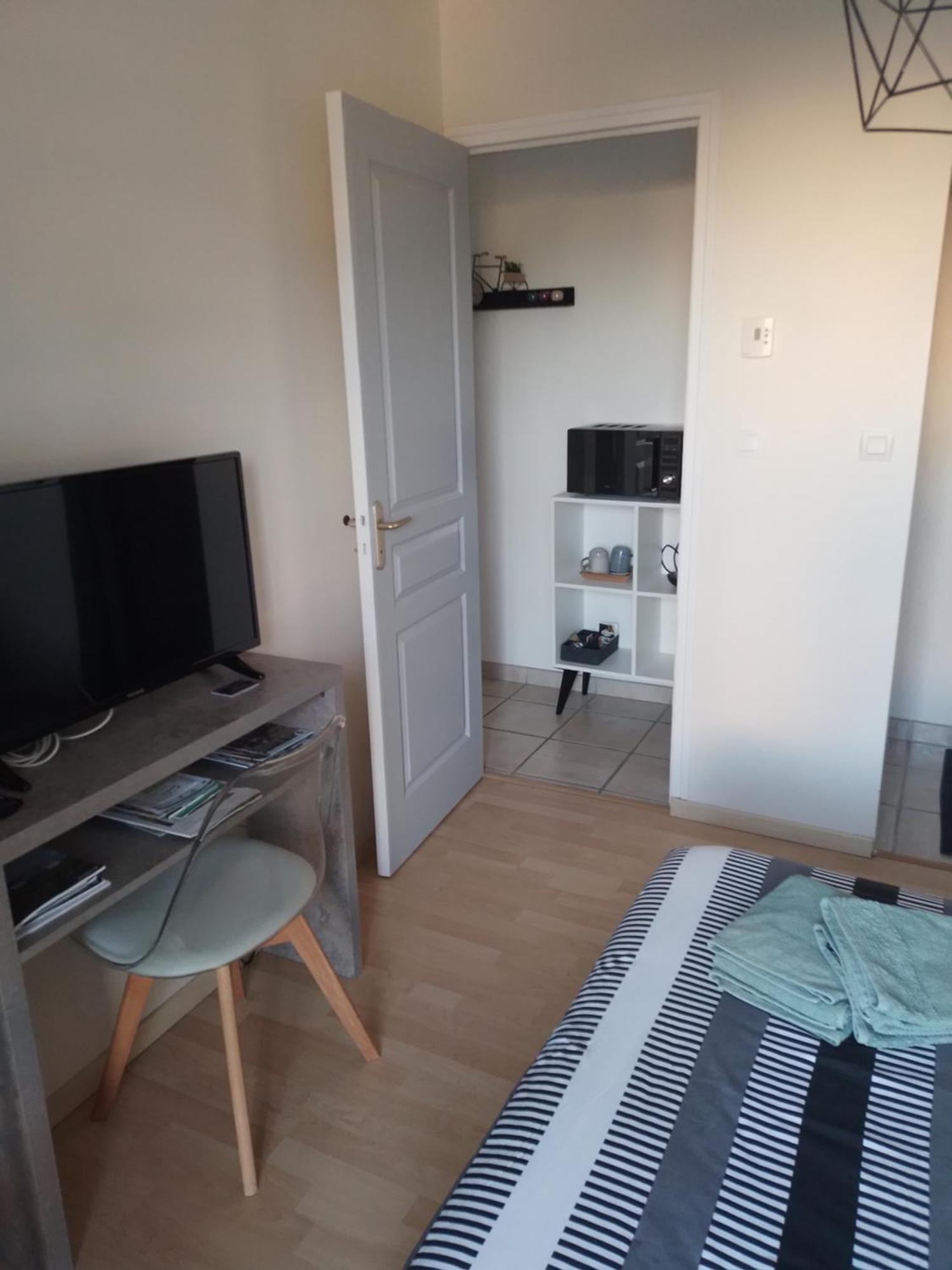 Chambre Agreable Au Calme Saint-Hilaire-Petitville Kültér fotó